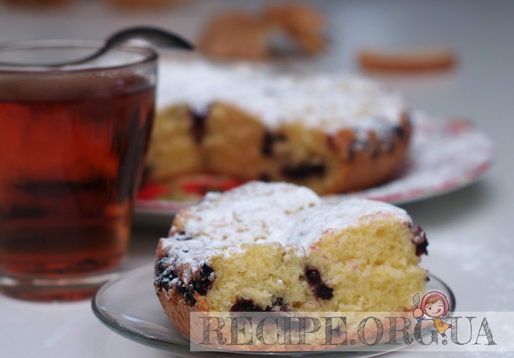 Рецепт Простой черничный пирог с фото