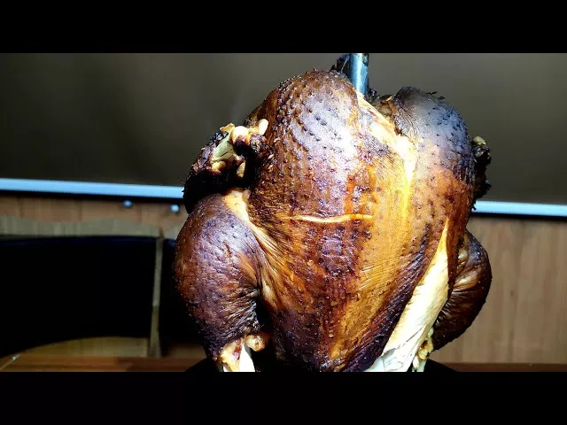 Курица горячего копчения в пряном маринаде